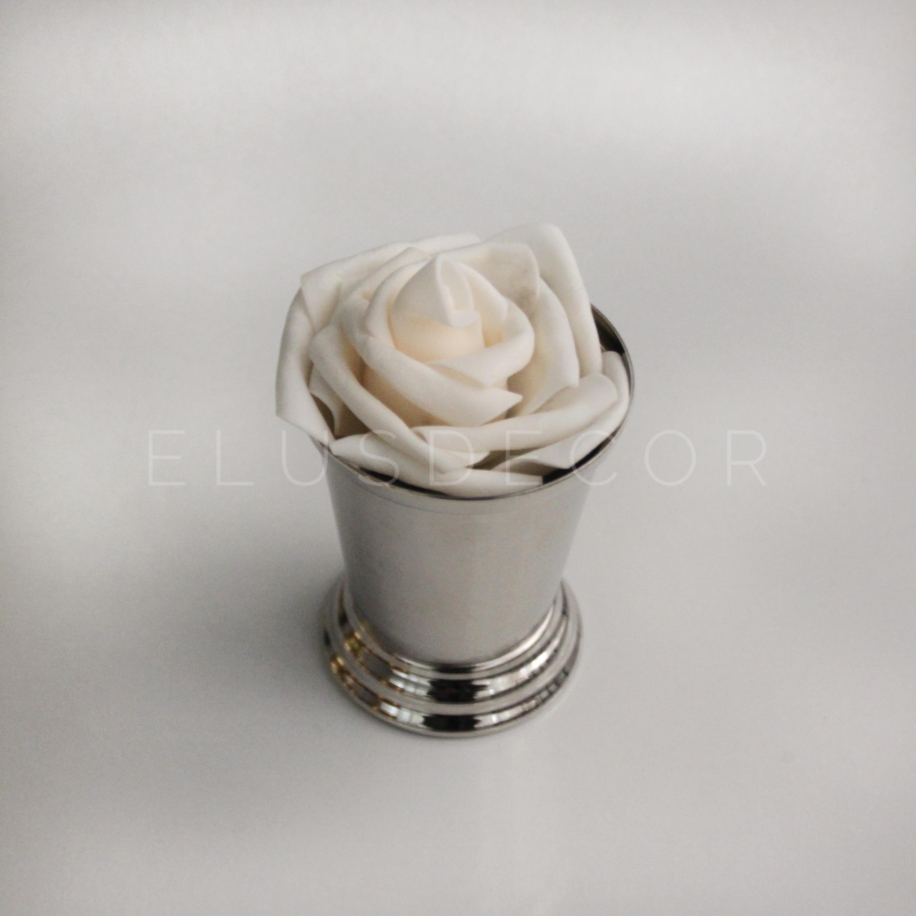 Gümüş Gül Kovası